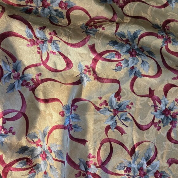 Vintage Traditional Style Holiday Fabric Tablecloth Featuring Ribbons & Holly - Picture 5 of 6